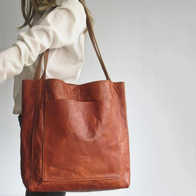 Luxury Bag with Vintage Touches