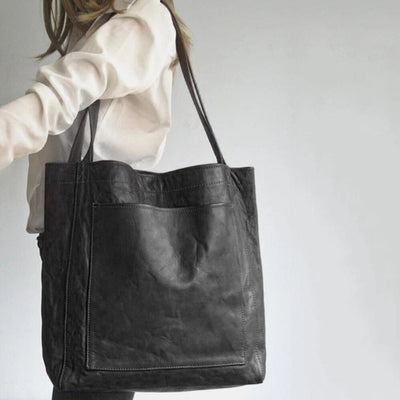 Luxury Bag with Vintage Touches
