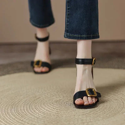 Lynn - Naomi Stylish Sandals