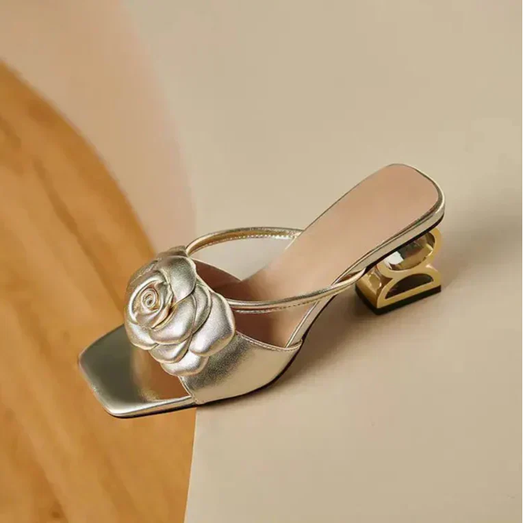 Femke - Dera Floral Sandals