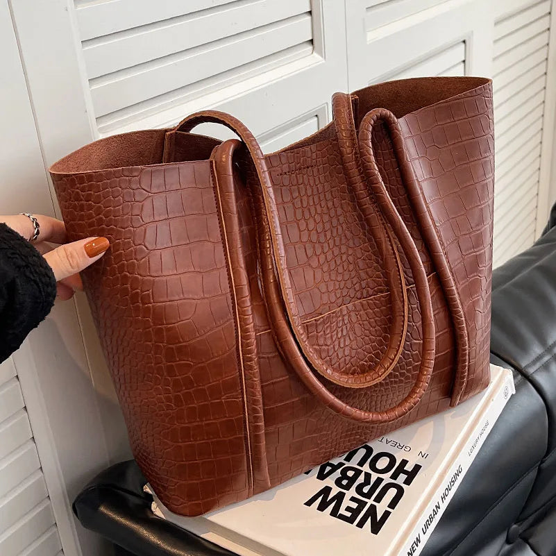 Vintage-Style Luxury Shoulder Bag