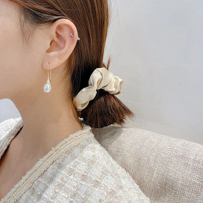 Nina – Elegant Pearl Drop Earrings