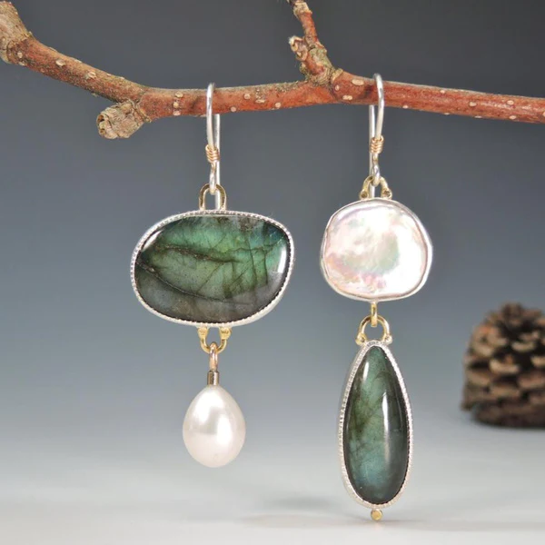 Ivy – Vintage Earrings with Natural Gemstones
