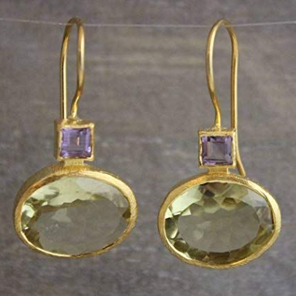 Nora – Elegant Golden Ring Set with Shimmering Zircons