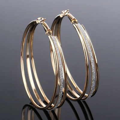 Giada – Brilliant Vintage-Style Golden Earrings