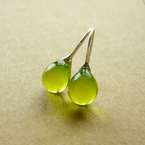 Chic Vintage Olive Crystal Earrings