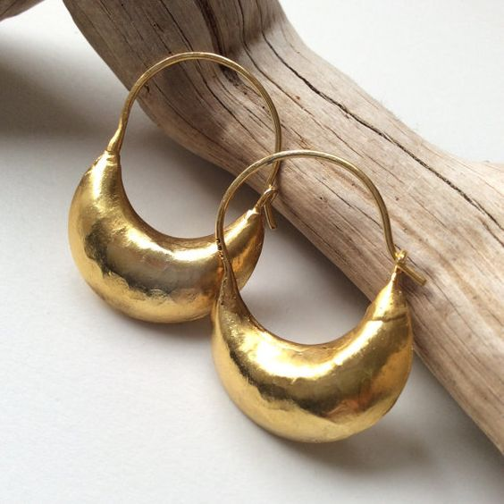 Stella – Vintage-Style Golden Drop Earrings